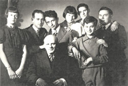 А.И.Ямпольский с учениками